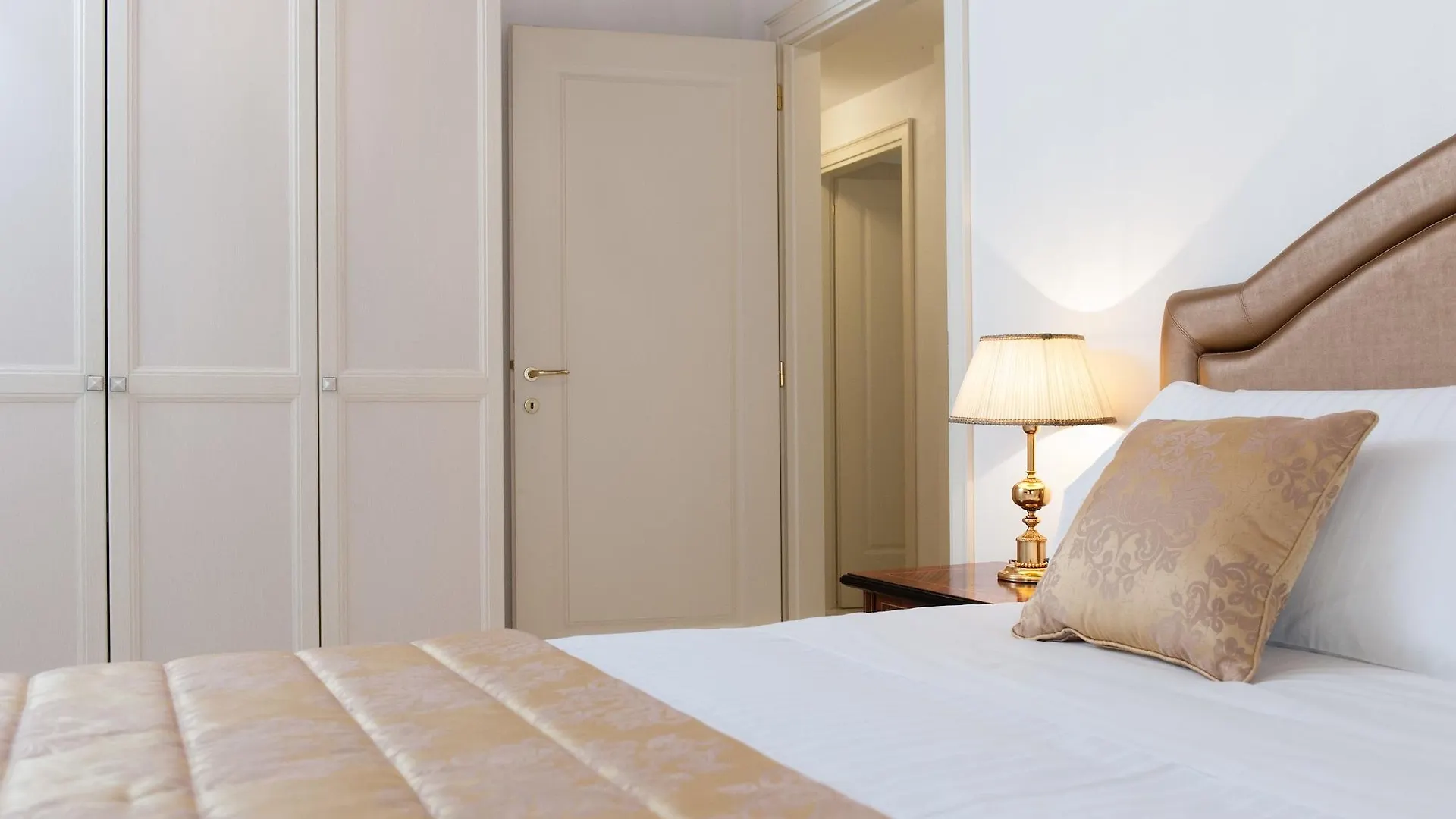 San Teodoro Palace - Luxury Apartments 0*, Venice