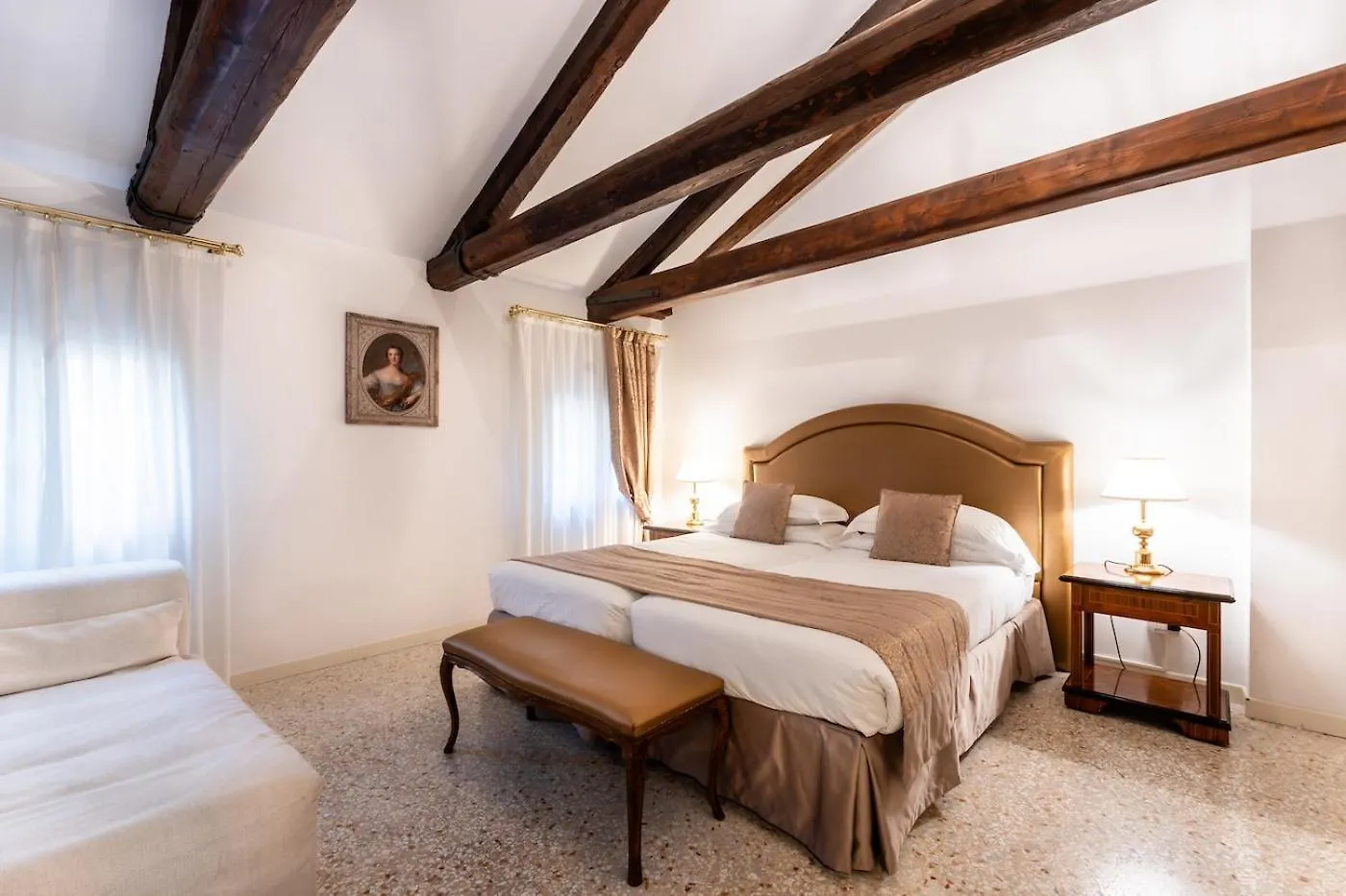 San Teodoro Palace - Luxury Apartments 0*, Venice Italy