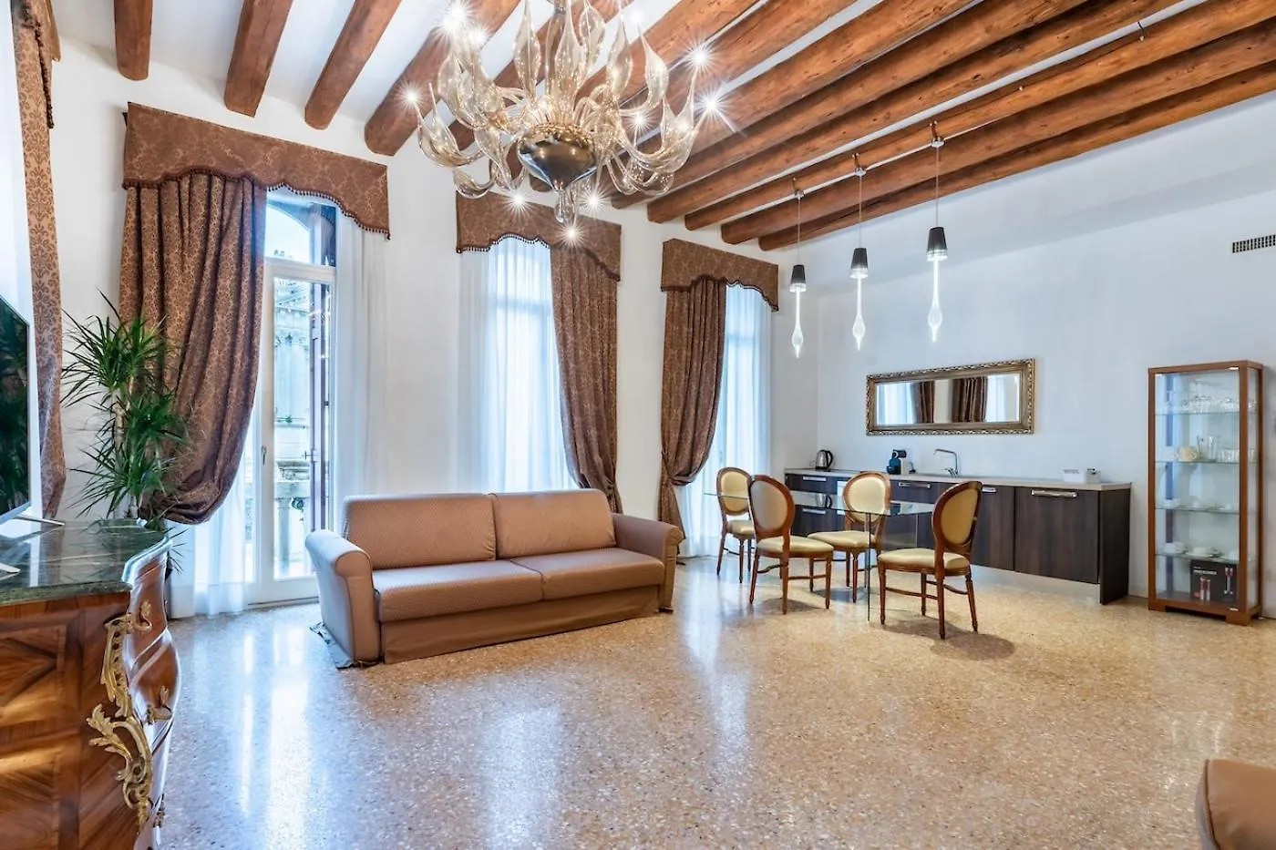 San Teodoro Palace - Luxury Apartments  Venice
