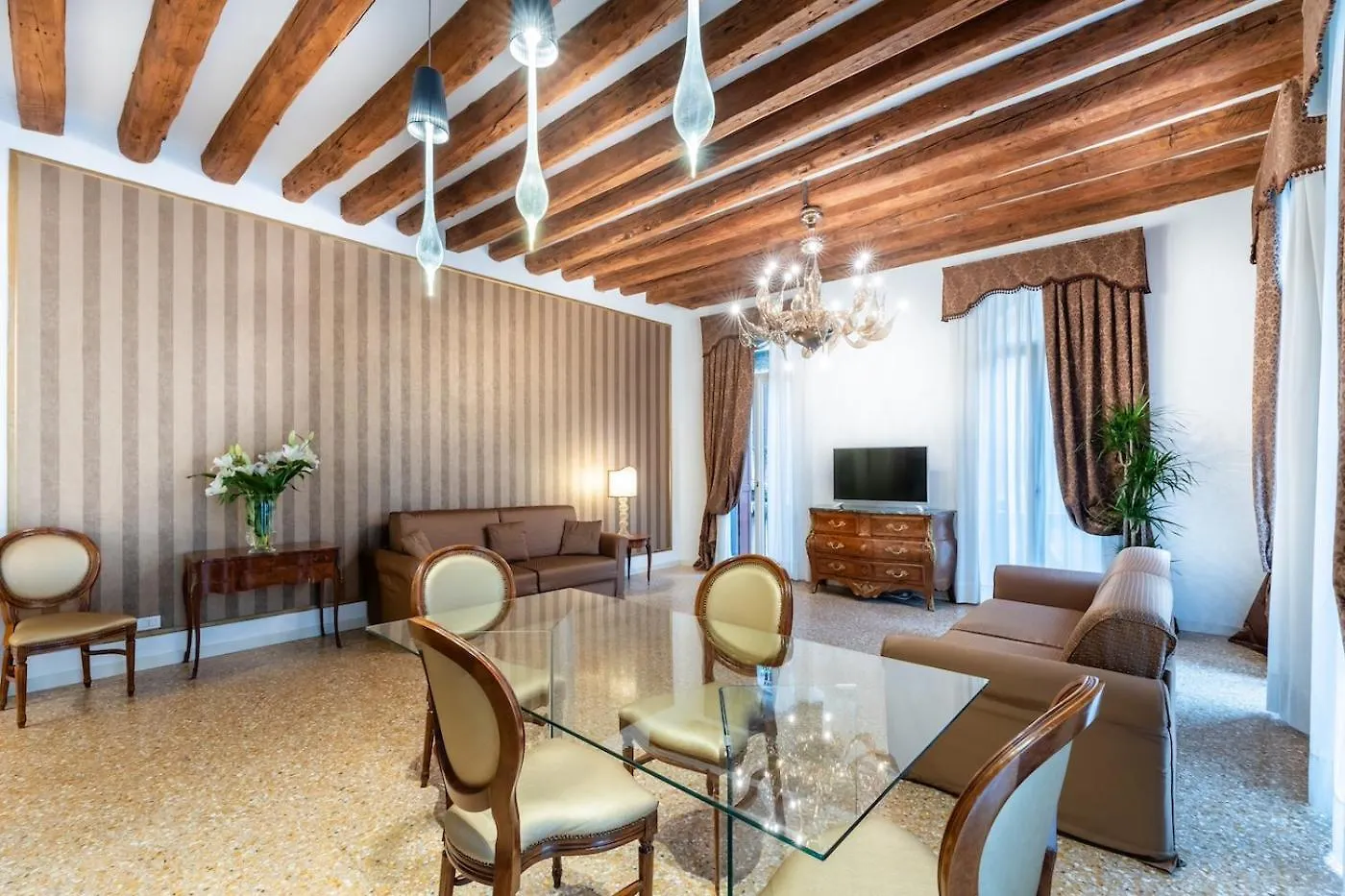 San Teodoro Palace - Luxury Apartments 0*, Venice