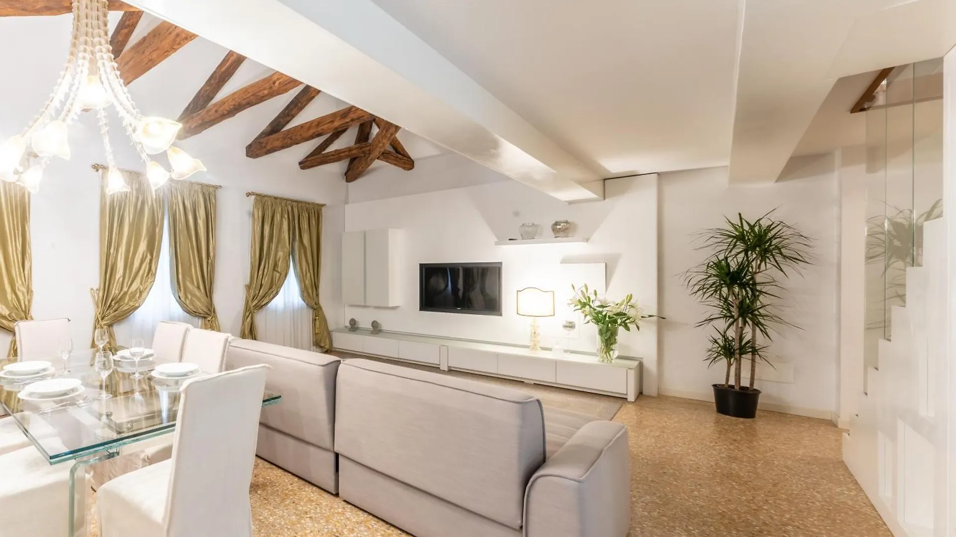 San Teodoro Palace - Luxury Apartments Italy