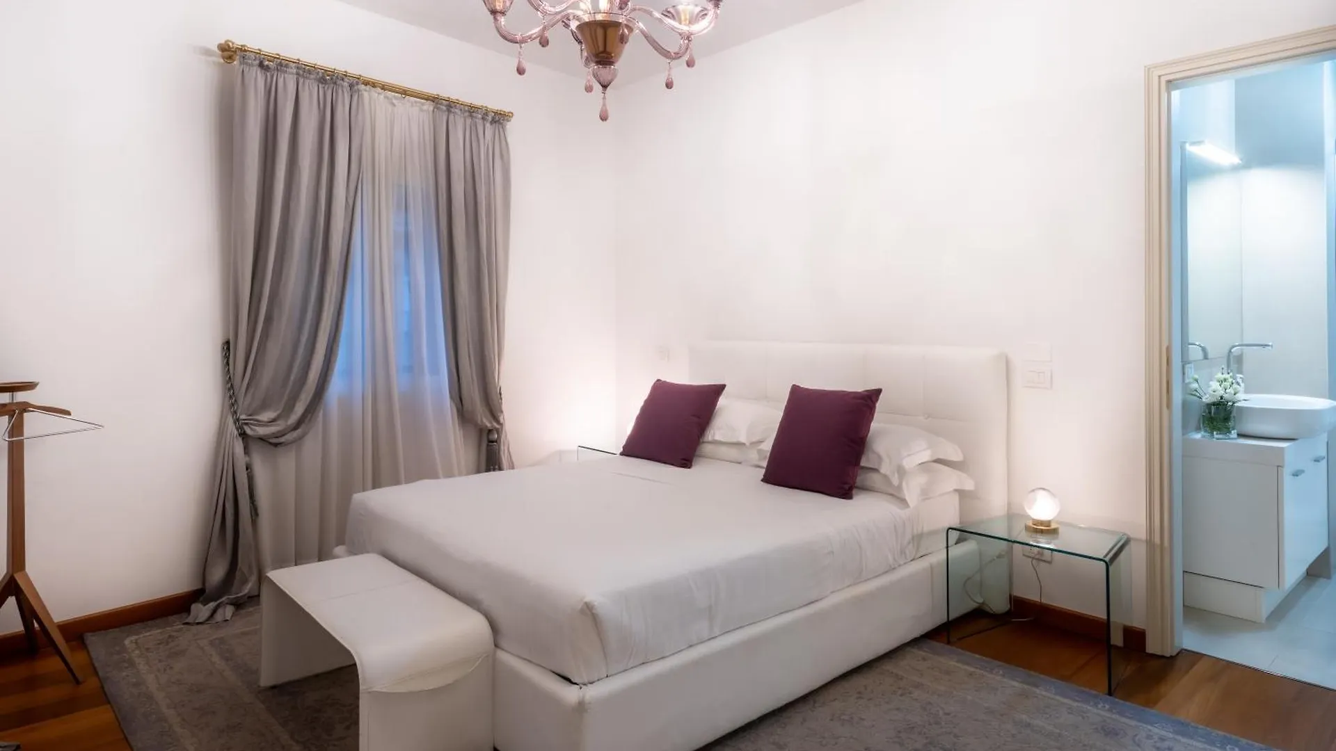 San Teodoro Palace - Luxury Apartments 0*, Venice