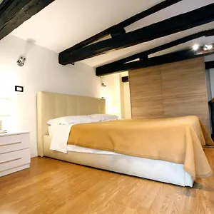 Апартаменты Venezia Residence, Венеция
